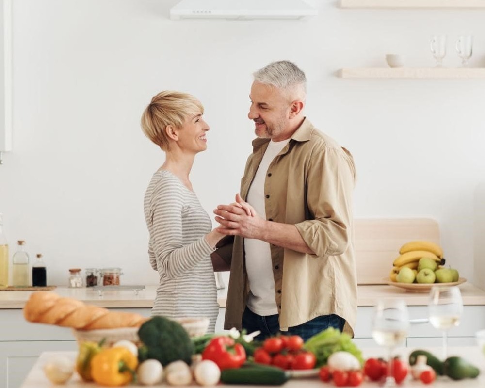 nutrición y salud pareja bailando
